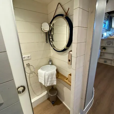 Tiny House Ems Im Pier9 Tiny House