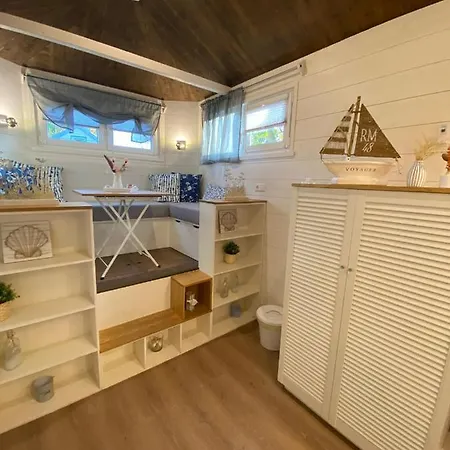 Апарт-отель Tiny House Ems Im Pier9 Tiny House