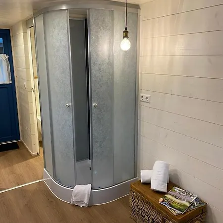 Tiny House Ems Im Pier9 Tiny House Aparthotel 3*